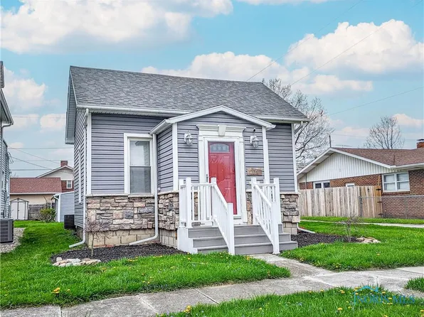 635 Maple St, Fostoria, OH 44830