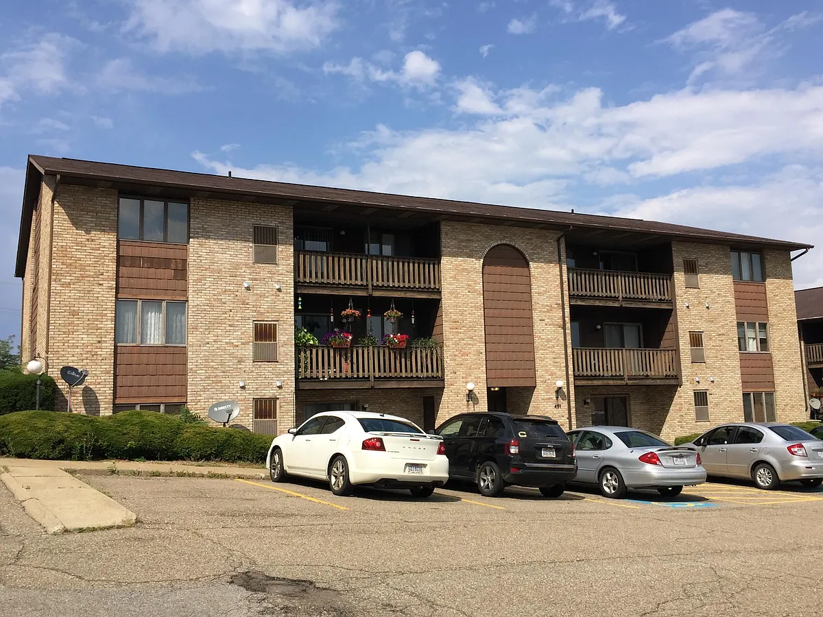 Building Photo - 491 Lovers Ln #19