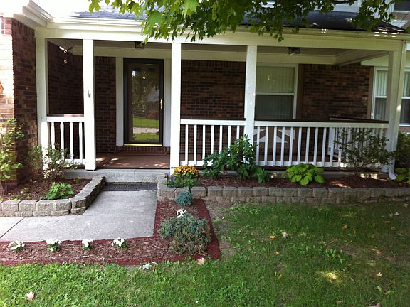 Front entrance w/ porch