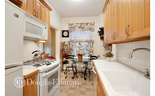 Sold by Douglas Elliman | media 5