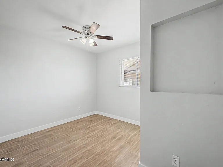 6536 W Turney Ave — Photo 26