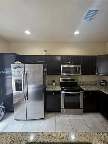 9424 SW 171st Pl Photo 1
