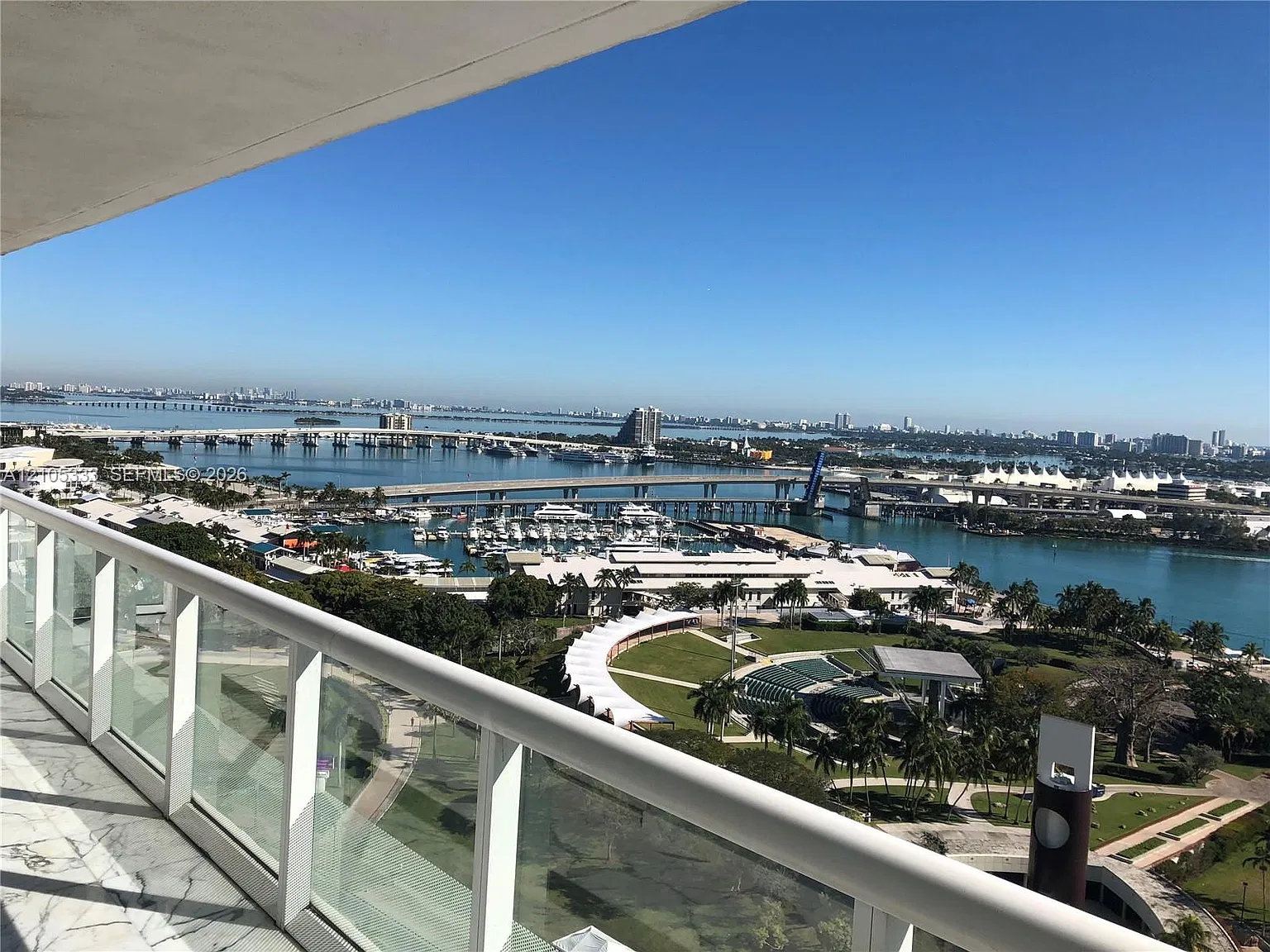 50 Biscayne Condo — Photo 3