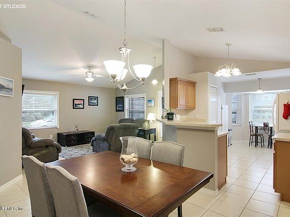 5th image of 328 Island Landing Dr
