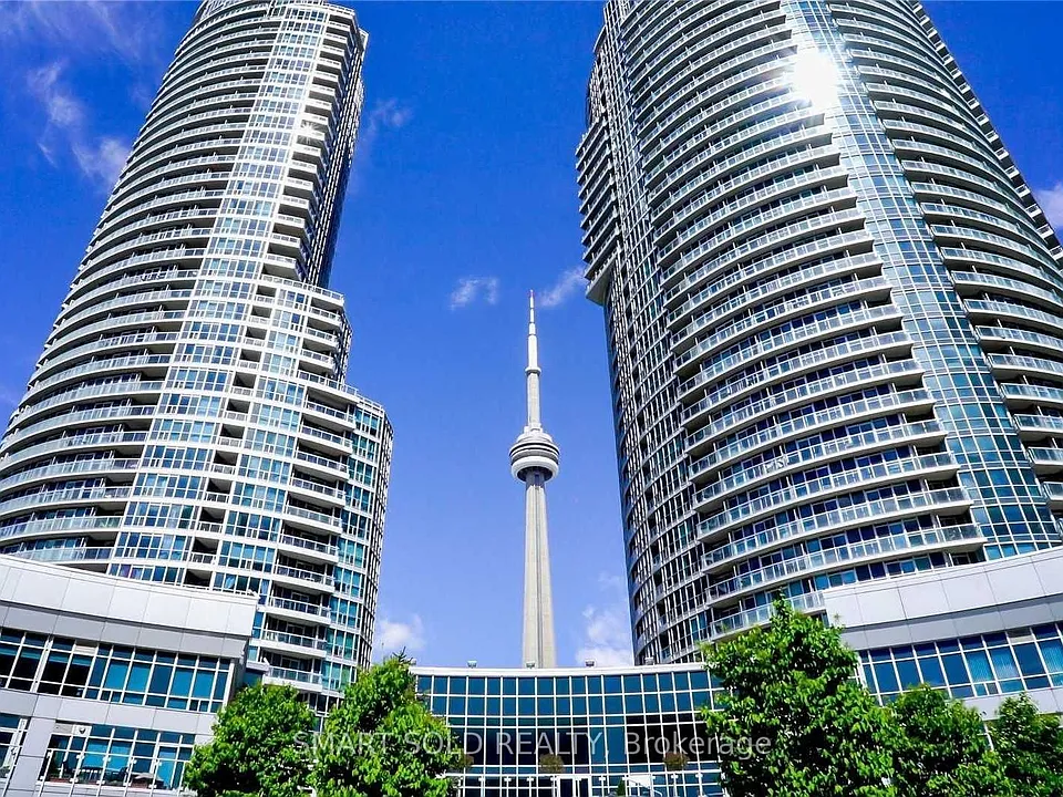 208 Queens Quay W #1002