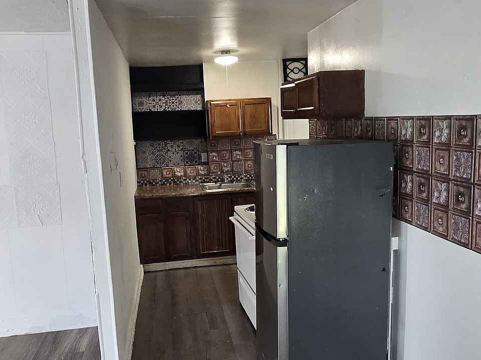 1st image of 103 N Orchard St APT 2