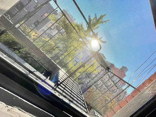 Rented by HOLTON REAL ESTATE INC. | media 7