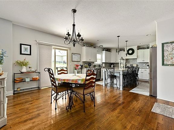2nd image of 1709 SW Kendall Dr