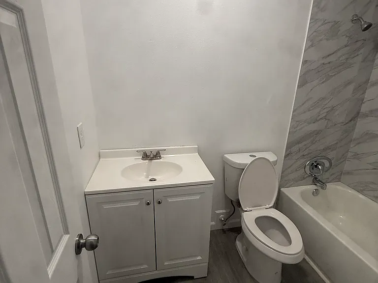 4403 S Semoran Blvd #8 — Photo 8