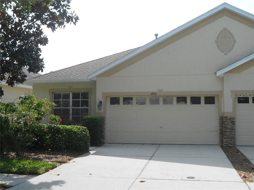 1st image of 6934 Surrey Oak Dr