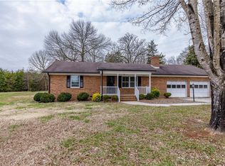 1543 Kirkpatrick Rd, Burlington, NC 27215