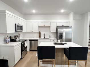 322 Hummingbird Ln, Chesnee, SC 29323