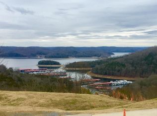 8 Ashburn Cir, Lancaster, TN 38569