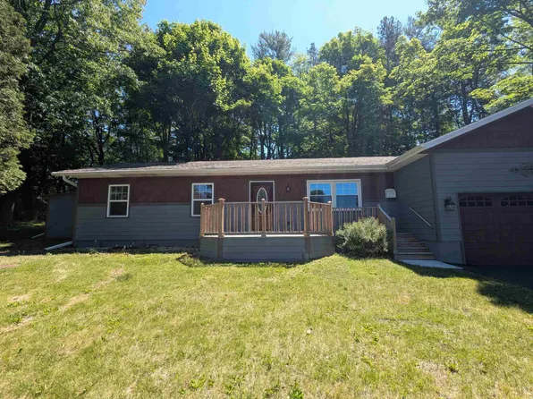 462 N 7th Pl, Sturgeon Bay, WI 54235