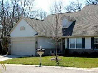 266 Four Seasons Dr #1, Lake Orion, MI 48360