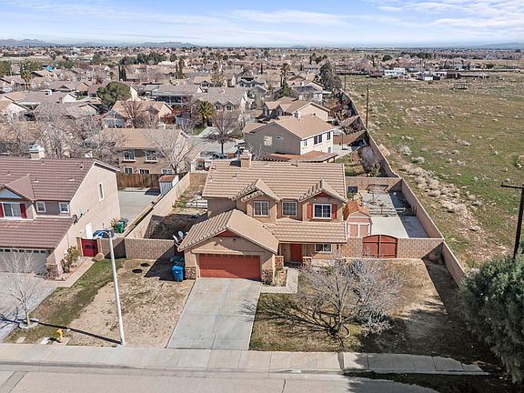 4th image of 36706 42nd St E