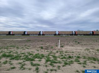 511 Railroad St, Hallam, NE 68368
