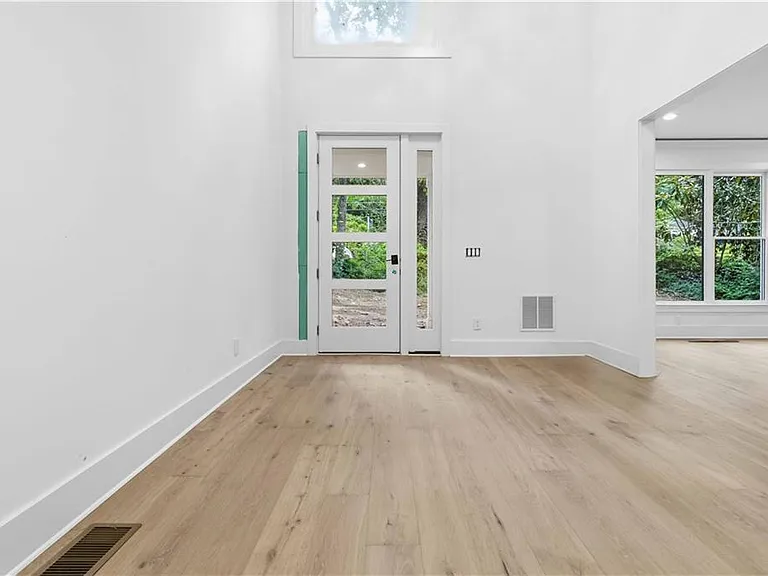 3196 Towerview Dr NE — Photo 61