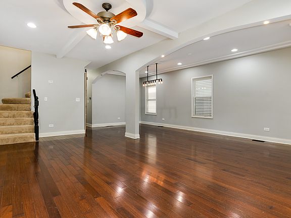 5th image of 4602 N Avers Ave