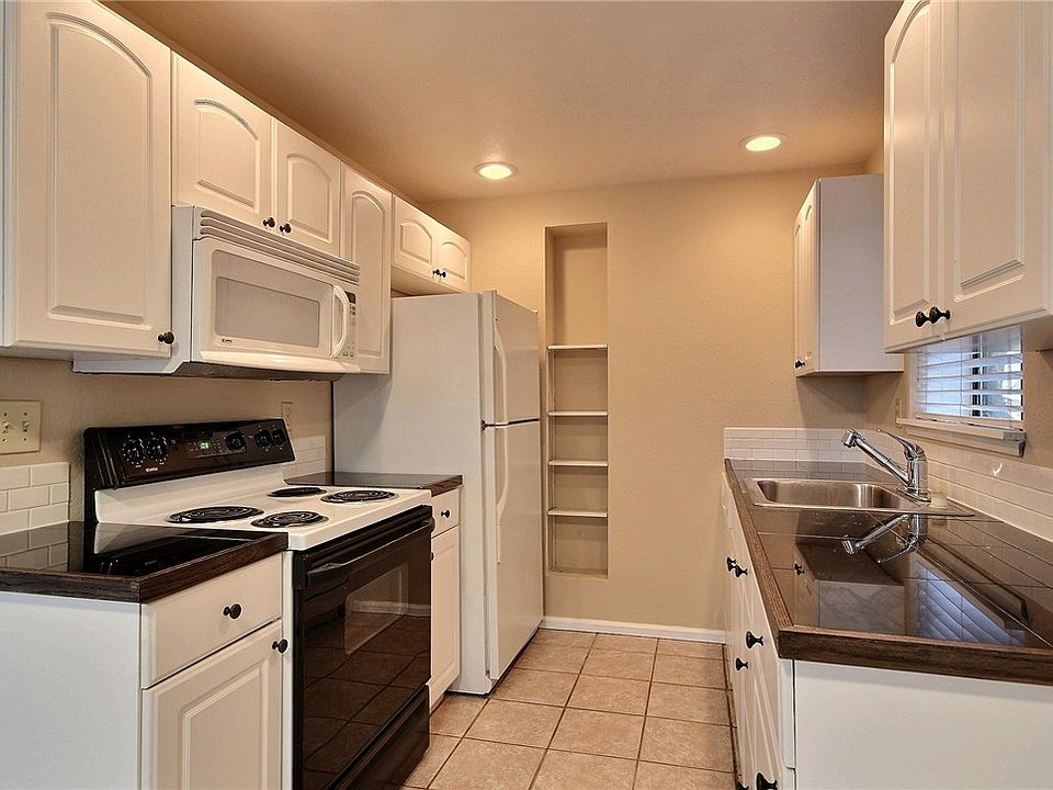 1st image of 12723 NE 116th St APT G101