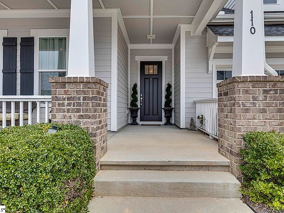 3rd image of 110 Semillon Rd