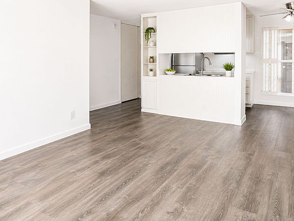 3rd image of 1433 Thomas Ave APT 4