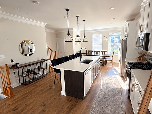2nd image of 1429 Ridge Trail Cir