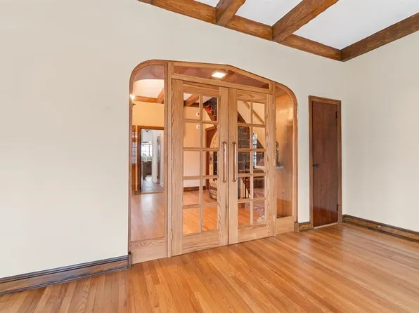 2314 Palisade Avenue image 6 of 49