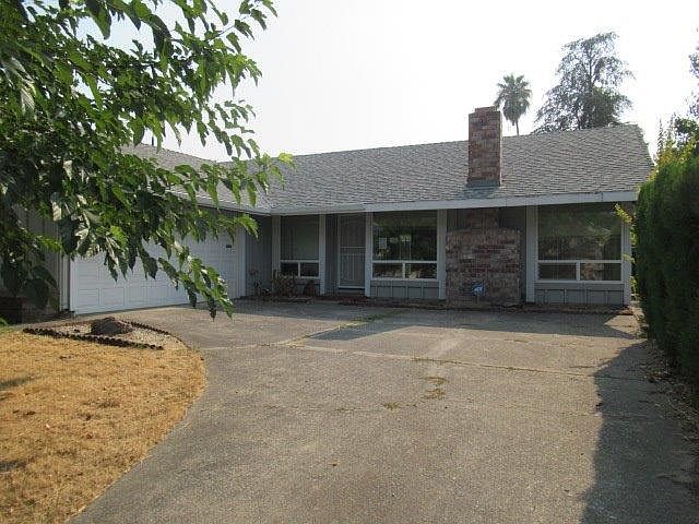 1st image of 5811 Primrose Dr