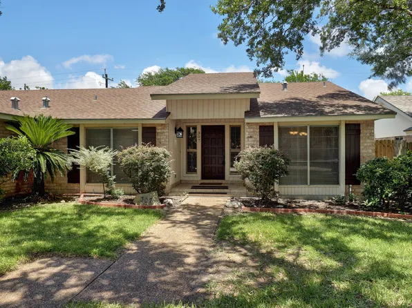 307 San Saba Dr, Portland, TX 78374