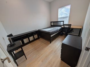 511 Henry St, Oakland, CA 94607