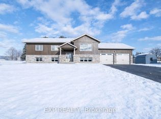 20 Riverdale St, Whitewater Region, ON K0J2L0