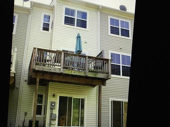 3rd image of 3032 Chinkapin Oak Ln #138
