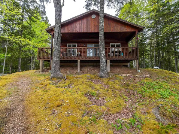 65 Eagle Rock Dr, Lunenburg, NS B0R 1H0