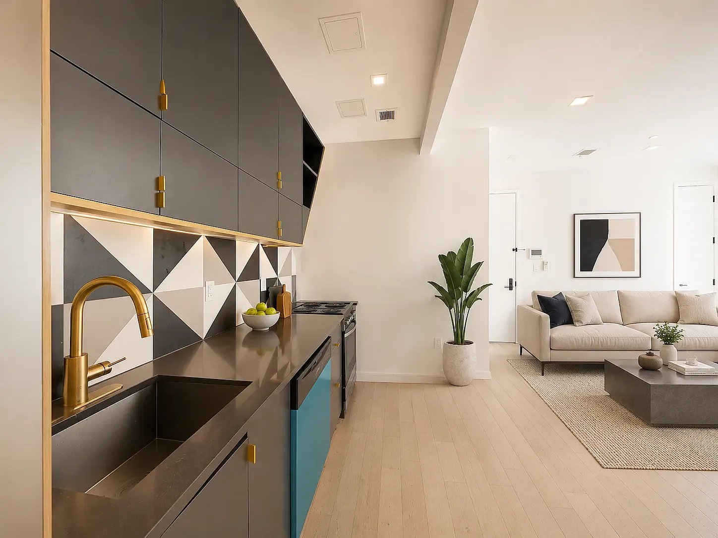 978 Kent Avenue — Photo 3