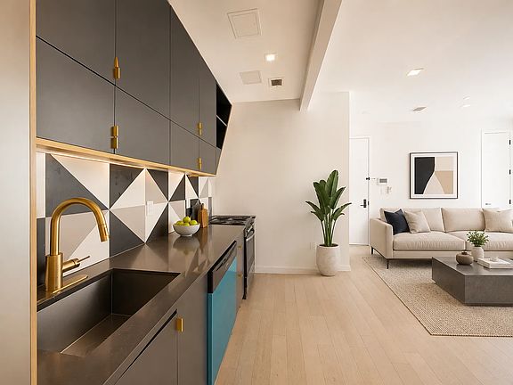 3rd image of 978 Kent Ave #1DPX