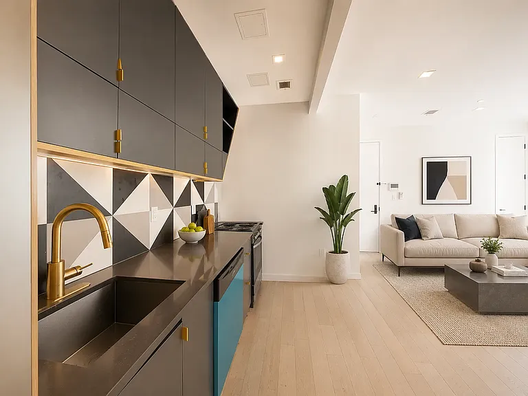 978 Kent Ave #1D — Photo 3