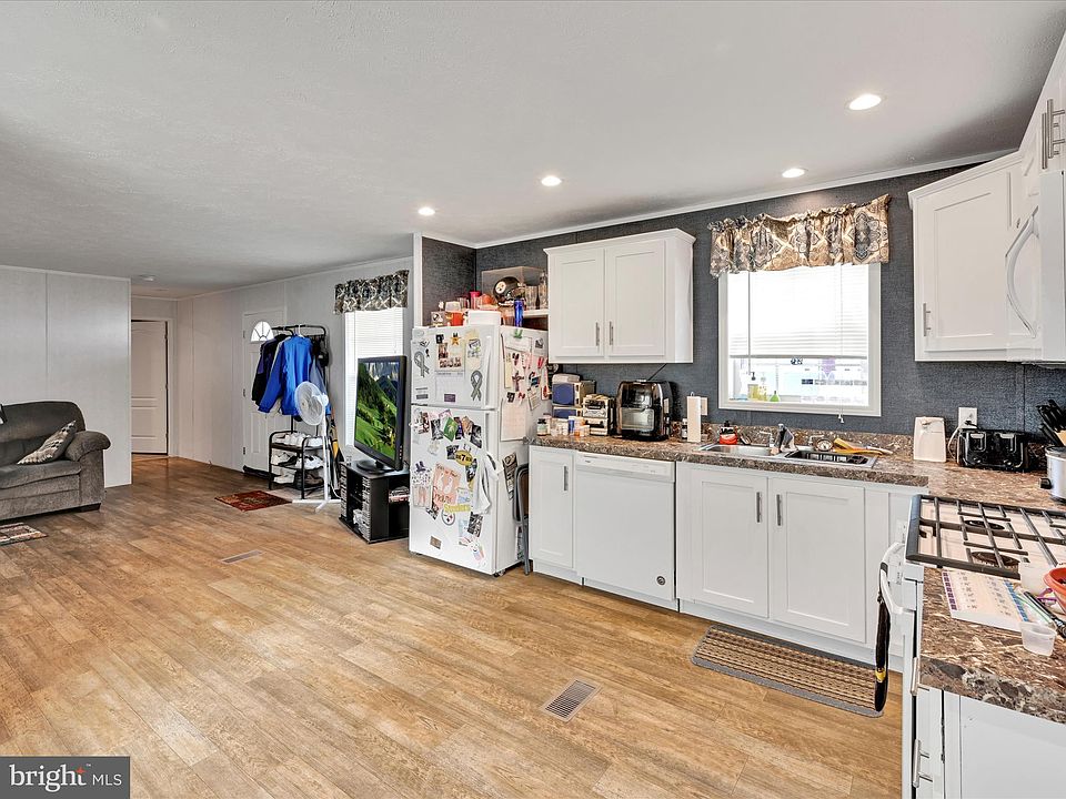 51 Penn Valley Vlg, Lititz, PA 17543 Zillow