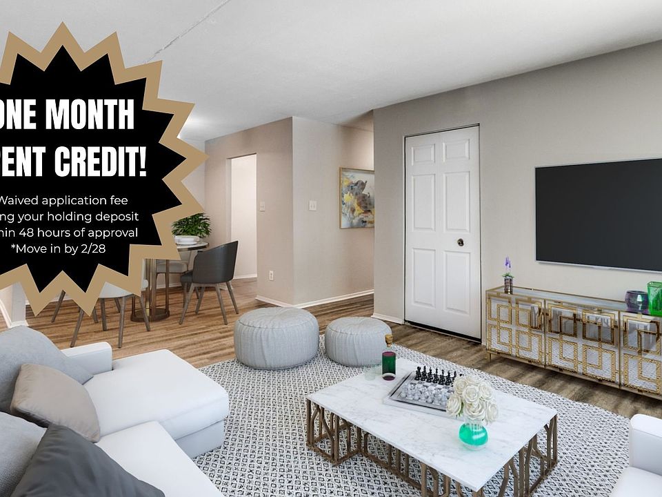 Step into the inviting ambiance of Foxwood Apartments, featuring stylish interiors and modern comforts. Enjoy spacious living with a special offer of one month's rent credit. Schedule your tour today and find your perfect new home!