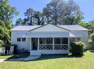 314 Pineview Dr, Waycross, GA 31501