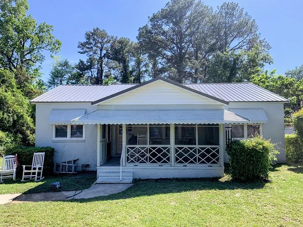 314 Pineview Dr, Waycross, GA 31501