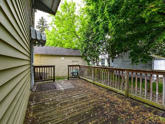 4th image of 29 Greenwood Ave
