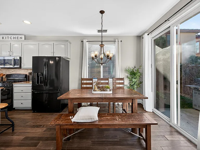 390 Caravaggio Cir — Photo 20