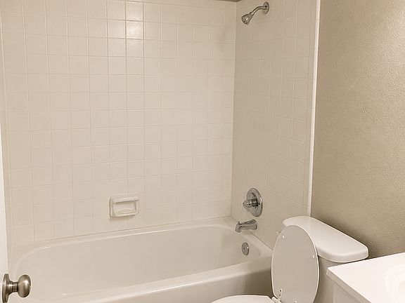 2nd image of 103 Pine Grove Cir