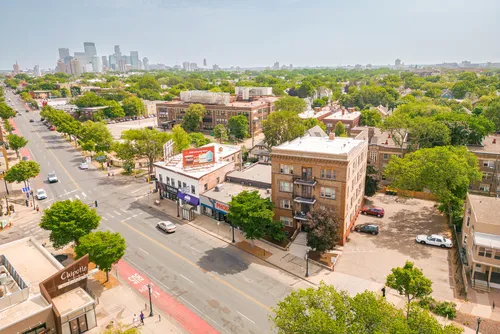 2609 Hennepin Photo 1
