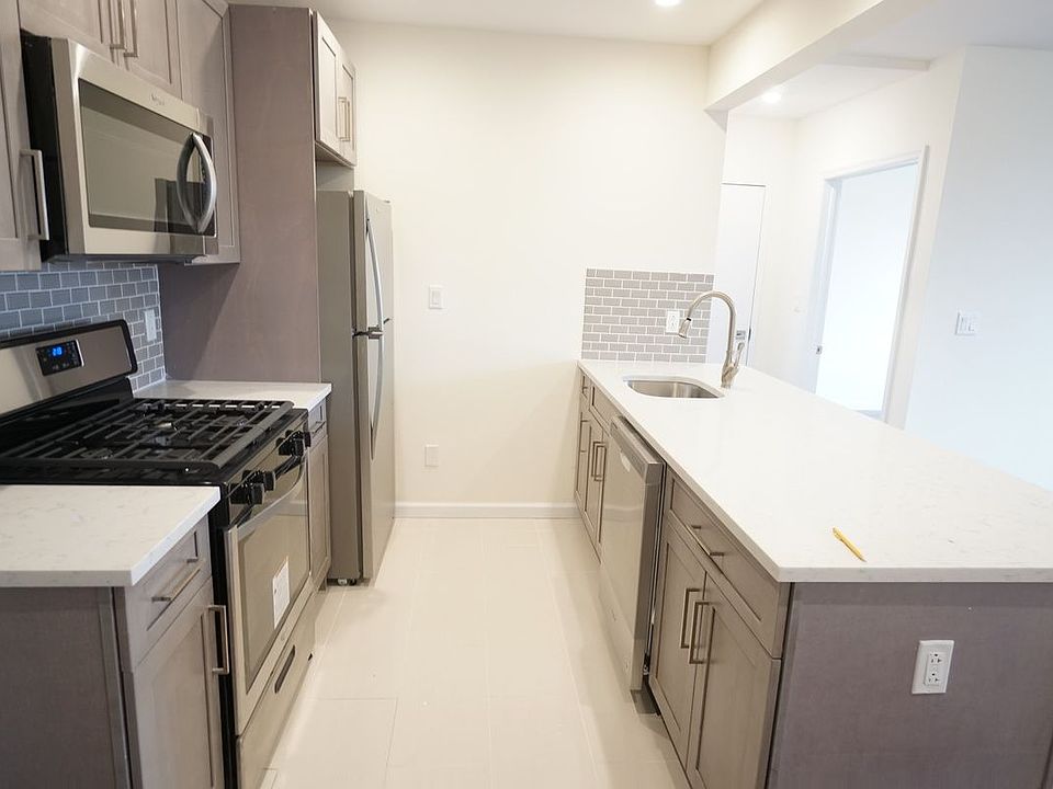 1st image of 2909 Tilden Ave #D5