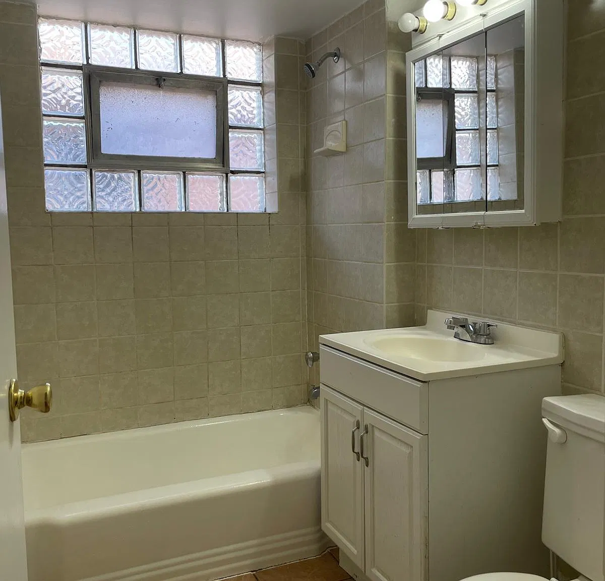 2 bed, $1,650 — Photo 4