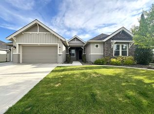 1421 W Whitehall Dr, Meridian, ID 83642