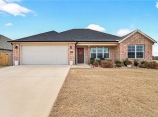 603 Woodplains Ave, Tontitown, AR 72762