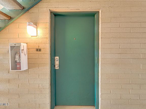 3rd image of 334 W Medlock Dr Unit C101